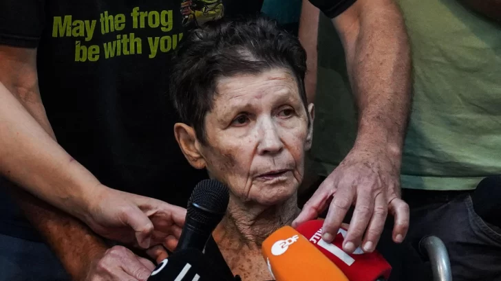 'Pasé por un infierno': el testimonio de Yocheved Lifschitz, la mujer de 85 años que fue secuestrada por Hamás