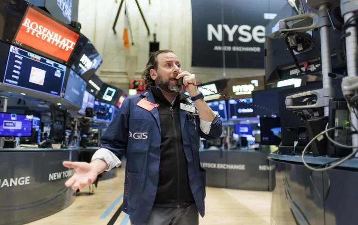 Wall Street abre en verde y el Dow Jones sube un 0.14 %