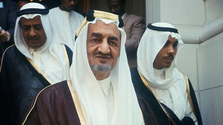 Por qué los países árabes decidieron hace 50 años usar el 'arma del petróleo' y cómo construyeron así sus inmensas fortunas
