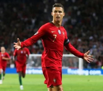 Ya llega la EUROCOPA y tres goleadores van tras la estela de Cristiano Ronaldo