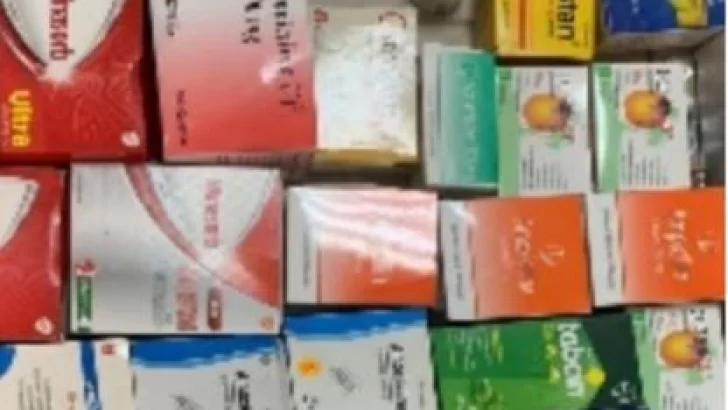 Autoridades decomisan alcohol adulterado, medicamentos vencidos y cigarrillos en La Romana