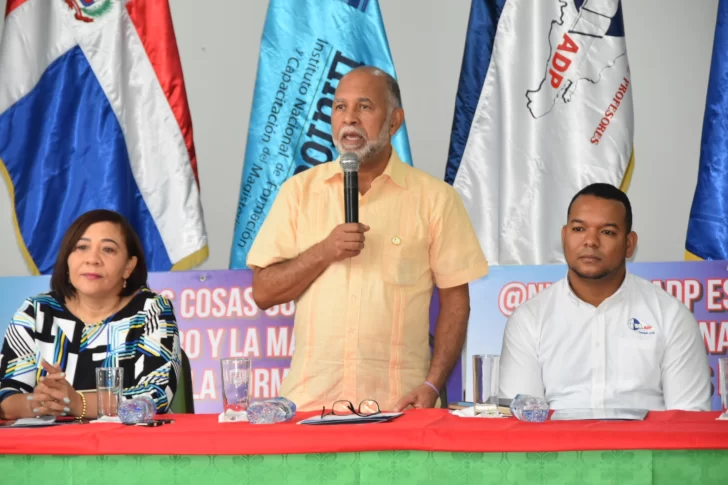 La metamorfosis de la Asociación Dominicana de Profesores: ¿De baluarte educativo a marioneta política?