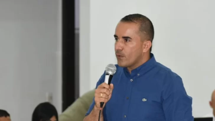 Detienen a alcalde colombiano con gran suma de dinero y armas antes del inicio de comicios