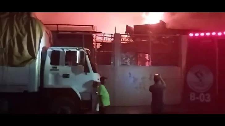Instantáneas de AcentoTV: Diputados reaccionan a incendio en la frontera