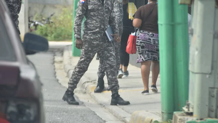 Policía Nacional abate a dos presuntos delincuentes en intercambio de disparos en SDO