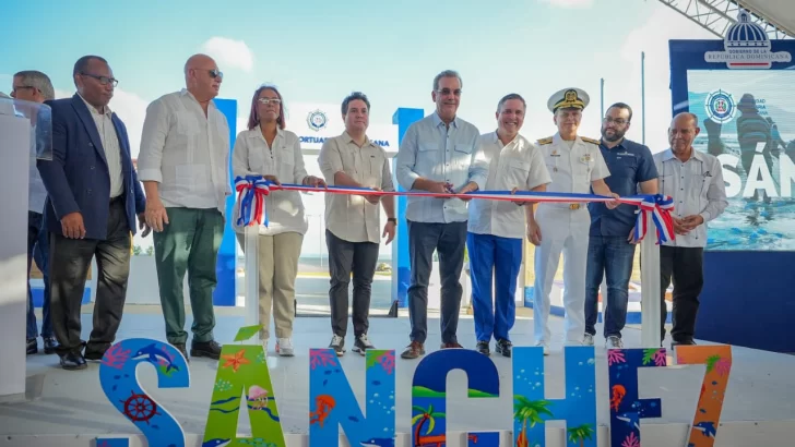 Inauguran muelle turístico pesquero en Sánchez, Samaná