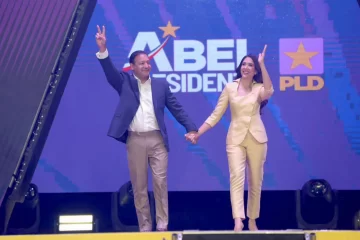 PLD juramenta a Abel Martínez como su candidato presidencial 