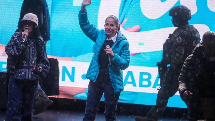 Correísta González acepta derrota y felicita a Noboa como nuevo presidente de Ecuador