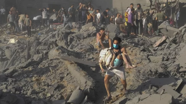 Decenas de muertos en una explosión en un campo de refugiados de Gaza ...