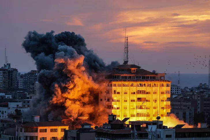 Human Rights Watch denuncia que gobierno de Israel bombardea Gaza y El Líbano con fósforo blanco
