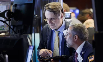 Wall Street cierra mixto y el Dow Jones sube