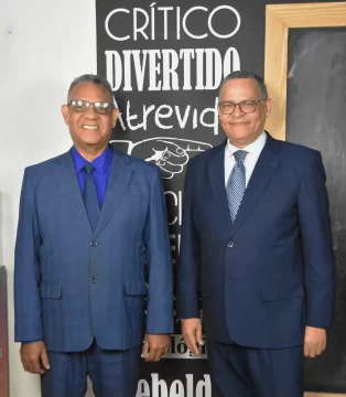 3.-Gustavo-Olivo-y-Fausto-Rosario-directores-de-Acento.-634x728