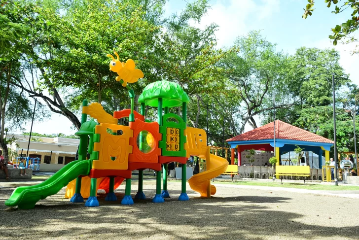 Banreservas y Ayuntamiento de Salcedo inauguran Parque Elpidio Rojas