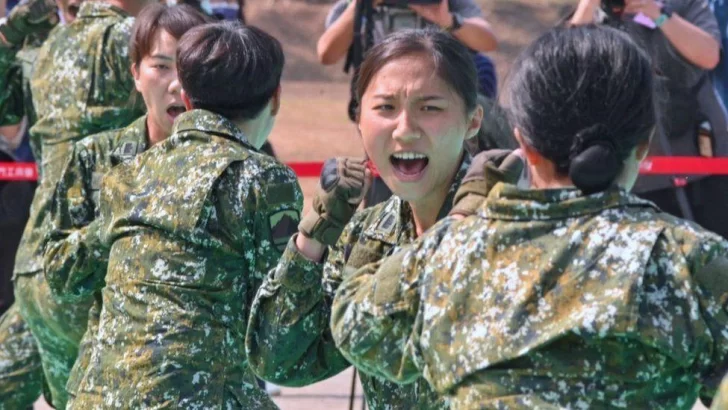 La silenciosa estrategia de Estados Unidos para armar a Taiwán 'hasta los dientes' en medio de las tensiones con China
