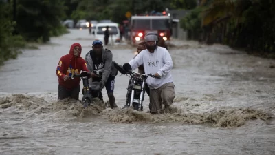 Ascienden a 1,767 las personas desplazas por las fuertes lluvias en el país