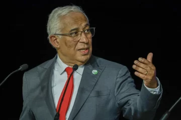 El primer ministro de Portugal dimite por investigación de corrupción en negocios de litio