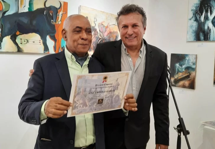 Poeta, narrador y ensayista dominicano José Enrique García recibe reconocimiento en España