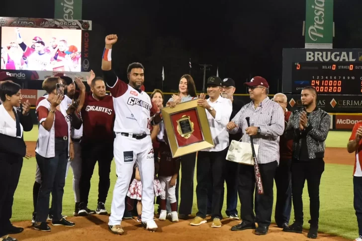 Los Gigantes fallan en juego de despedida de Nelson Cruz