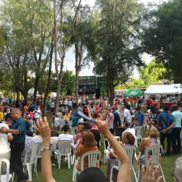 Panoramica-del-Convite-Banilejo-en-Santo-Domingo-celebrado-a-pesar-de-la-lluvia.-728x728