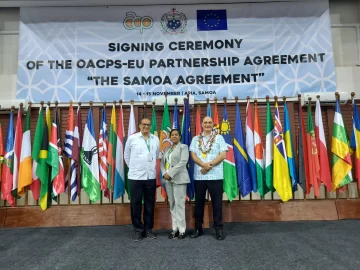 Ministro de Economía firma el Acuerdo de Samoa en representación de RD