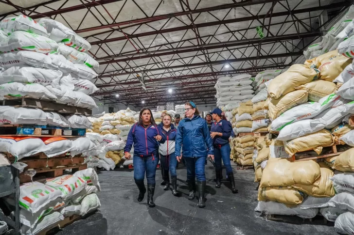 Plan Social distribuye 35,200 raciones alimentarias