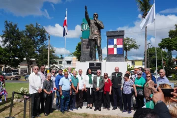 Santo Domingo Este inaugura estatua monumental dedicada a Manolo Tavárez Justo