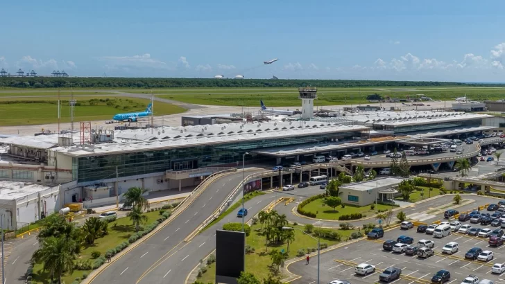 Renovación contrato Aerodom impactará turismo y líneas aéreas, según director de CCIFD