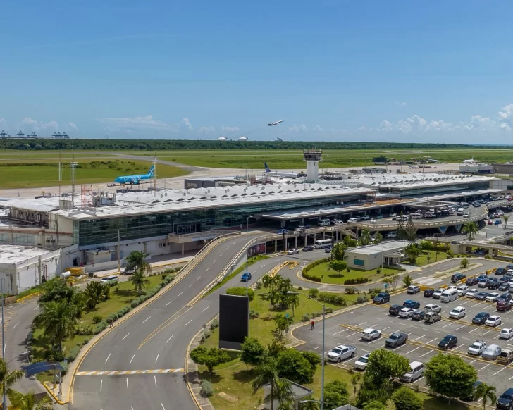 Renovación contrato Aerodom impactará turismo y líneas aéreas, según director de CCIFD