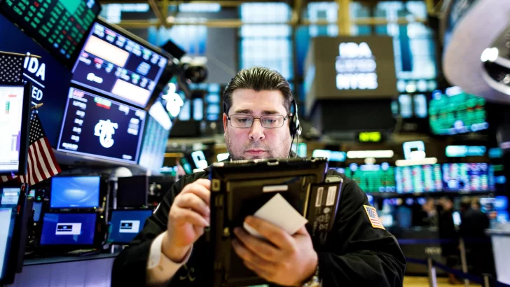 Wall Street abre en rojo y el Dow Jones pierde un 0.11%