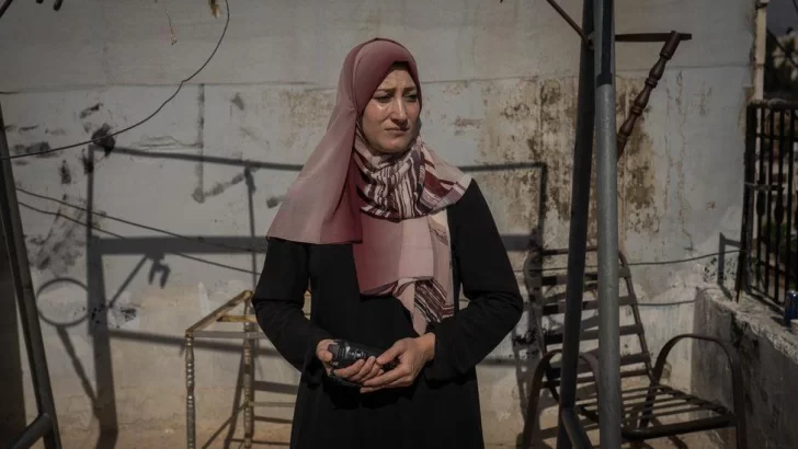 “No nos dejan ni asomarnos a las ventanas”: la vida en el distrito H2 de Hebrón, el barrio palestino en Cisjordania donde viven los colonos israelíes más extremistas