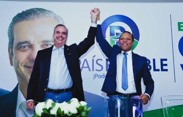 Partido País Posible proclama a Abinader como su candidato