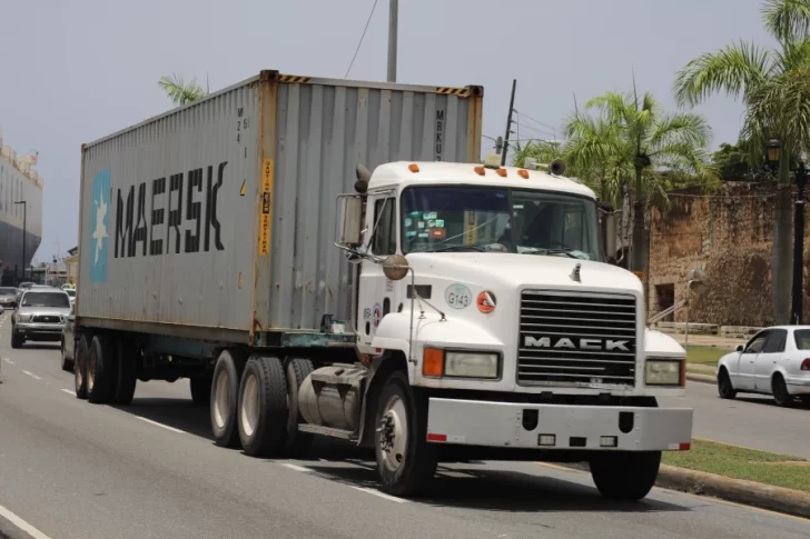 Vehículos de carga pesada no podrán transitar hasta el cinco de enero en Pedernales; busca proteger a los cruceristas
