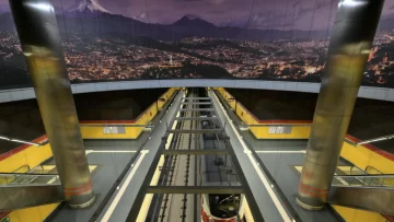 Quito estrena el primer metro de Ecuador tras una década de construcción