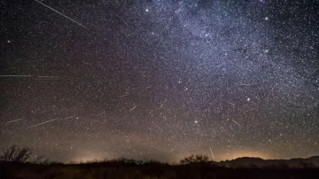 Cómo ver las Gemínidas, la espectacular y colorida lluvia de meteoros que ahora alcanza su mayor actividad Cómo ver las Gemínidas, la espectacular y colorida lluvia de meteoros que ahora alcanza su mayor actividad