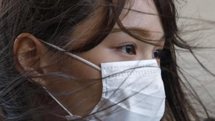Agnes Chow, activista prodemocrática en Hong Kong, decide permanecer en Canadá