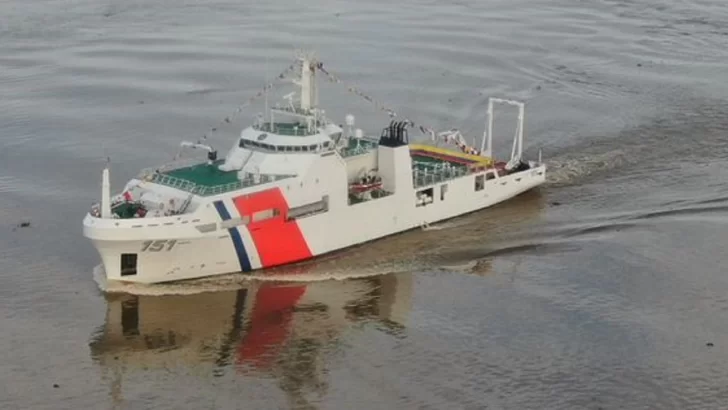 Armada colombiana rescata a dos dominicanos que estaban a la deriva en La Guajira