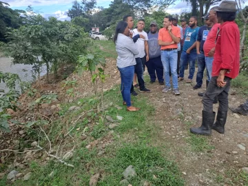 Ambientalistas denuncian extracción ilegal de arena del río Jima