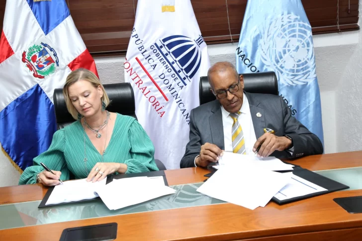 Firman acuerdo de cooperación para la prestación de servicios de desarrollo