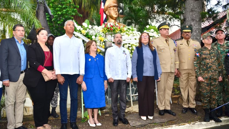 Efemérides Patrias conmemora 58 aniversario de la batalla del Hotel Matum