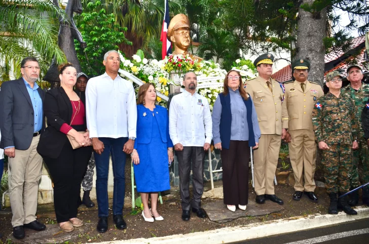 Efemérides Patrias conmemora 58 aniversario de la batalla del Hotel Matum