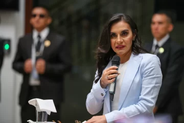 'El señor presidente me quiere lejos', vicepresidenta de Ecuador admite un distanciamiento con Noboa