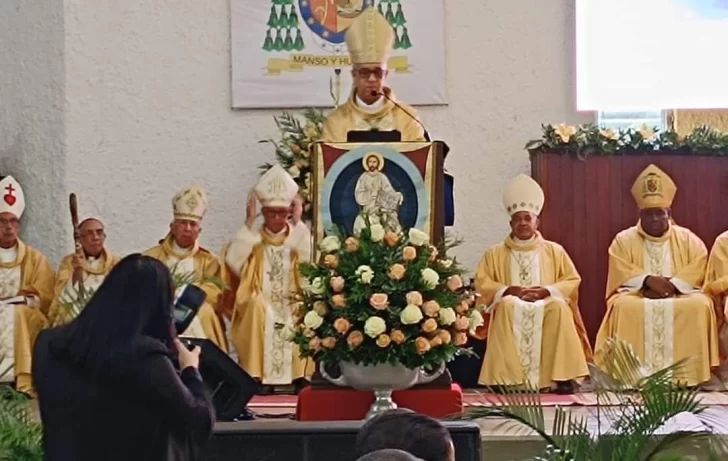 “No se confundan, no soy manso', dice nuevo arzobispo de Santiago