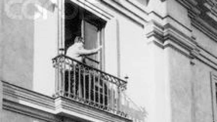 Cómo se gestó la foto del adiós de Salvador Allende