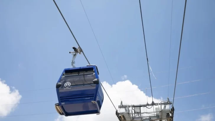 El metro y teleférico comenzarán a operar a las 5:30 de la mañana a partir de este jueves