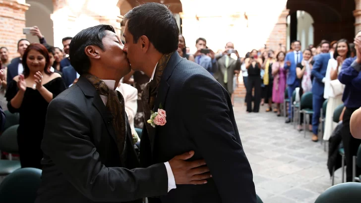 Vaticano matiza que la bendición de parejas homosexuales no será 
