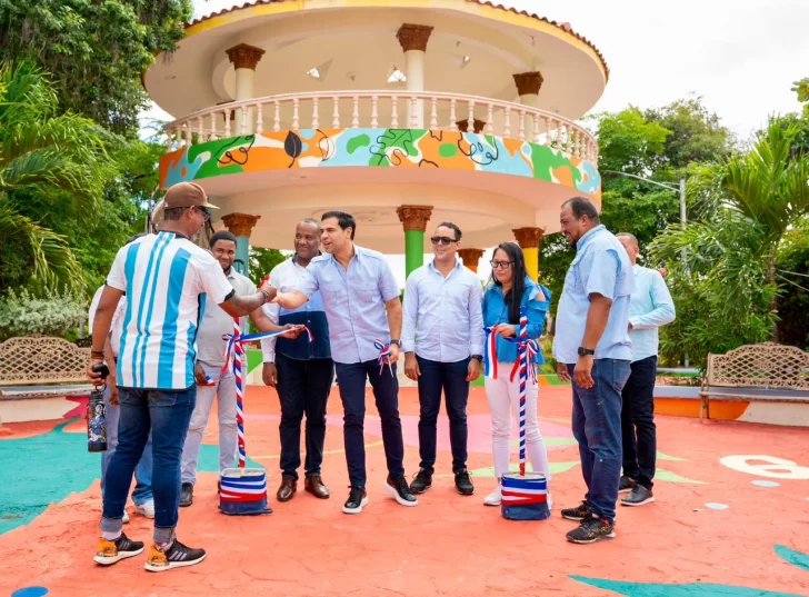 Propeep inaugura cinco paseos de los colores en Neyba