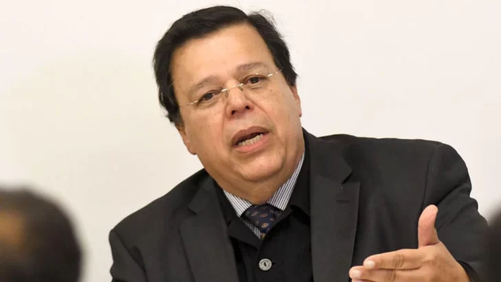 Francisco Galindo Vélez, el diplomático salvadoreño que verificará las negociaciones del polémico acuerdo en España entre Pedro Sánchez y los independentistas