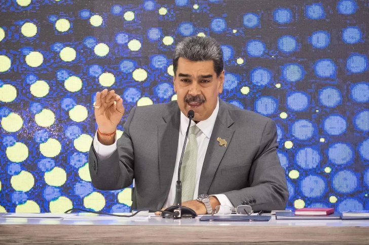 Maduro califica de 'circo' internacional las críticas al proceso electoral de Venezuela