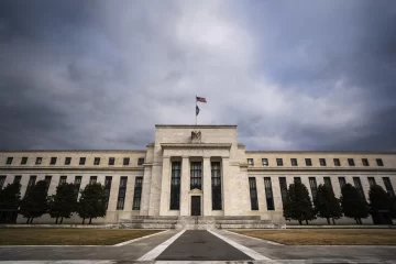 La Fed deja intactos los tipos de interés citando 