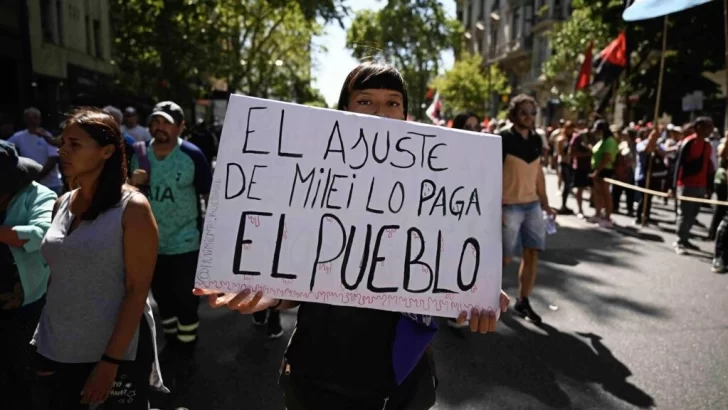 ‘Se han sumado todos los sectores’: una huelga general desafía a Javier Milei en Argentina